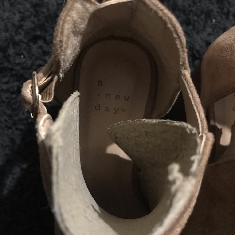 Heel Booties - Picture 2 of 4